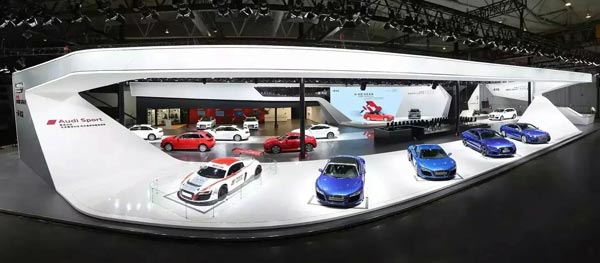 智絡(luò)軟件營銷部參觀2015年成都國際車展
